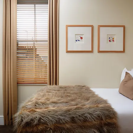 The Resident Kensington-3